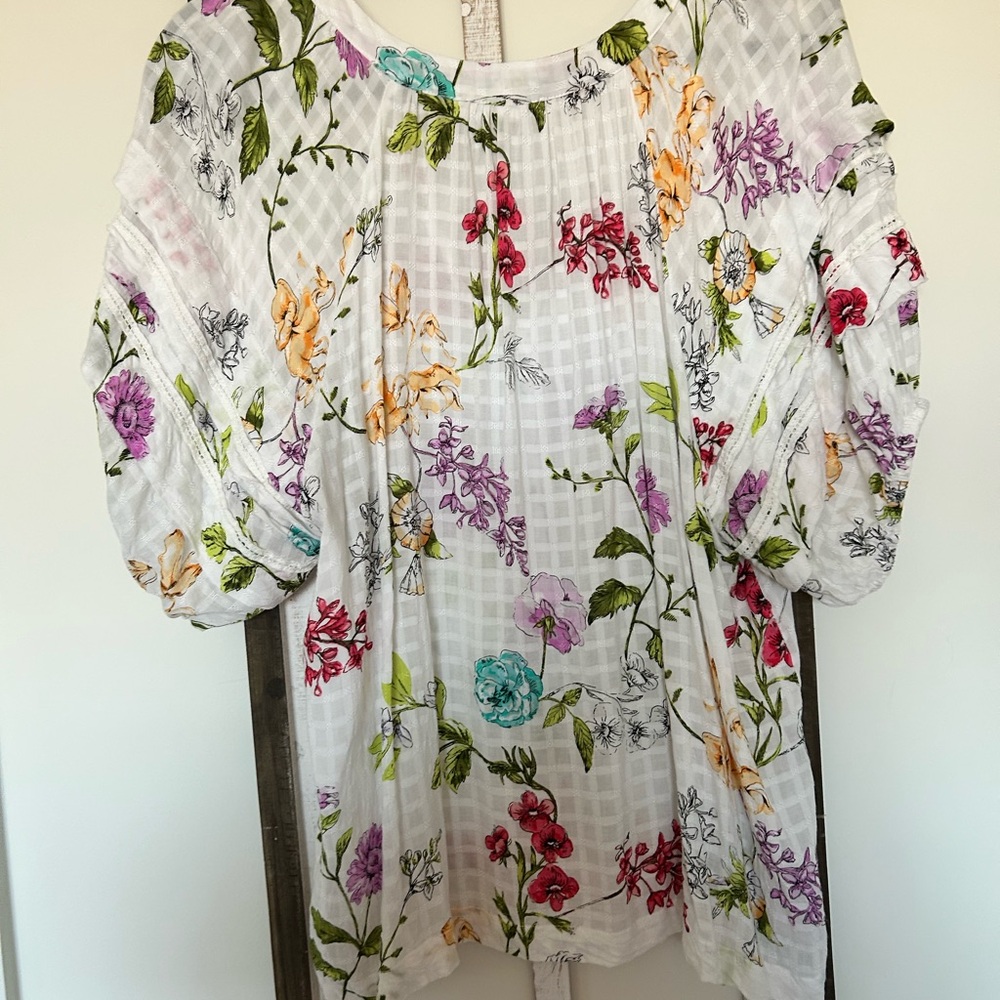 Jane and Delancey Multicolor Floral Blouse - Picture 6 of 7